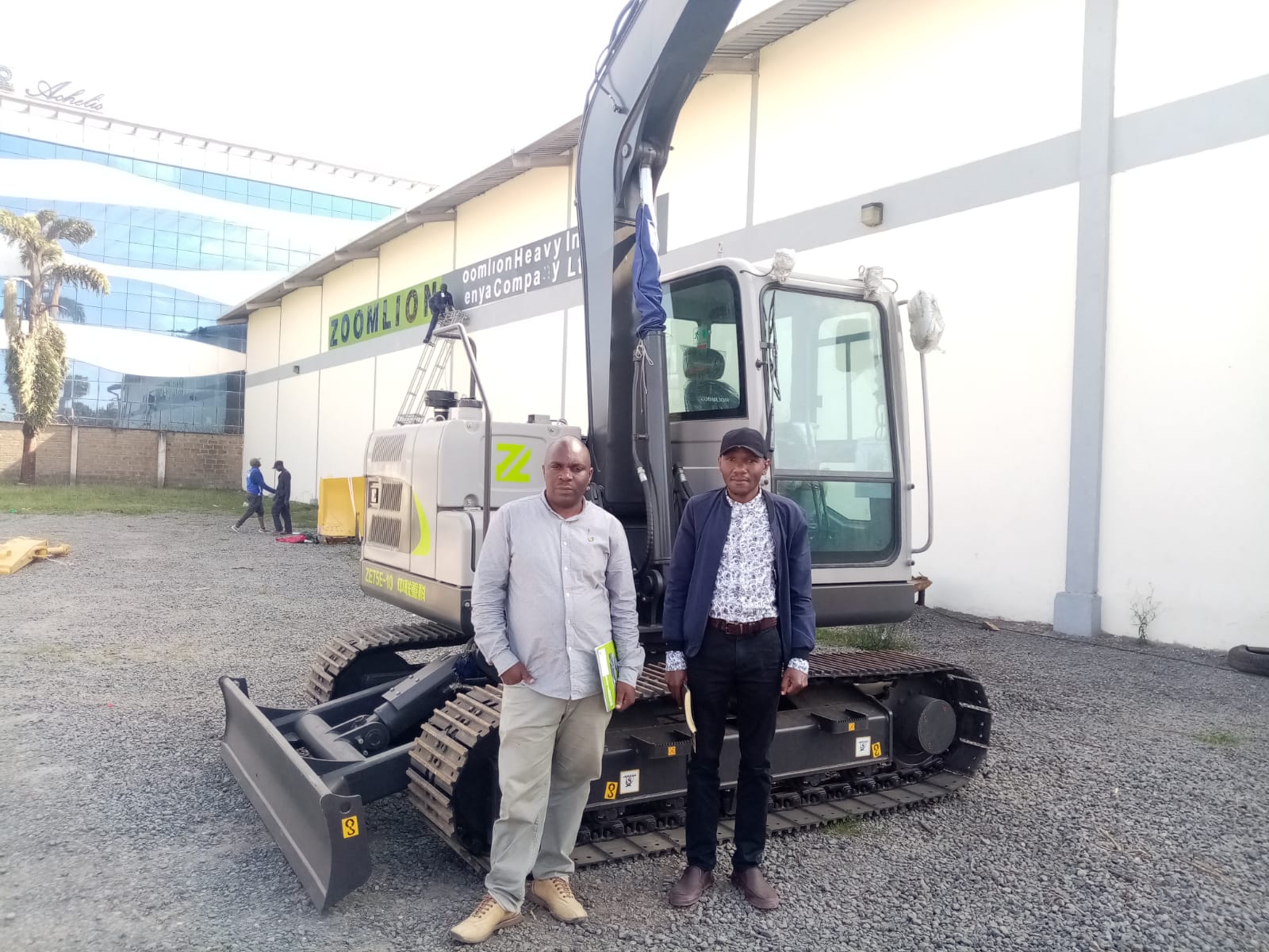 Zohari engineering team with heavy plant