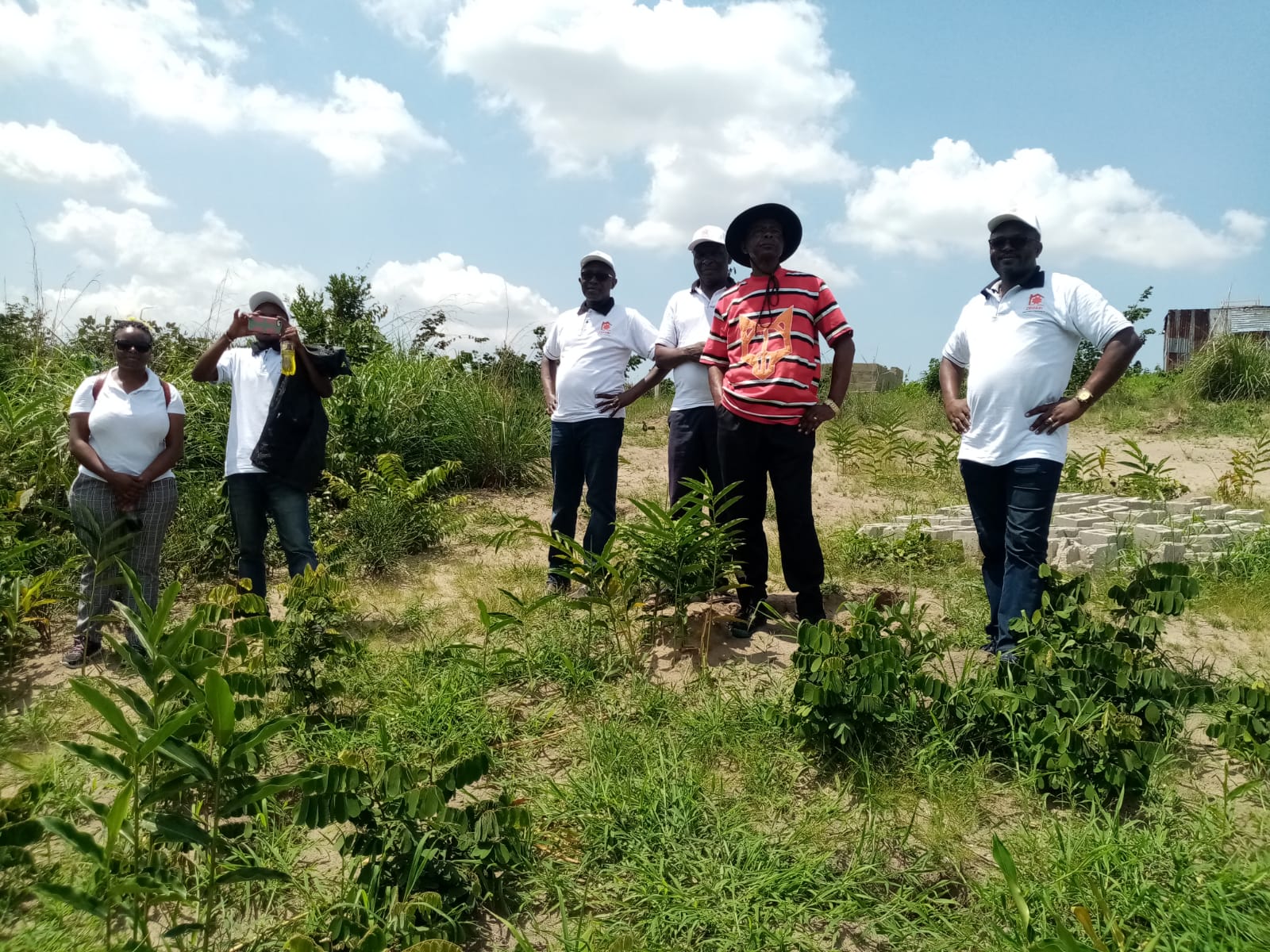 Zohari site team on the MPASA land